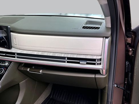 Used 2025 Hyundai Santa Fe Calligraphy FWD image 20