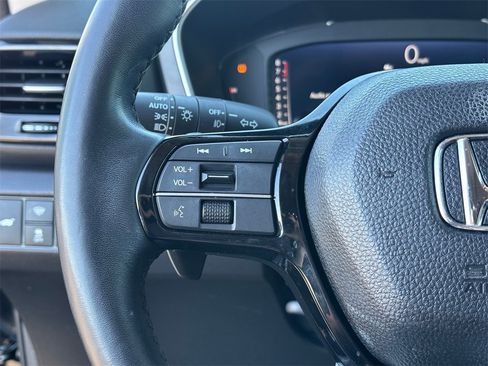 Used 2023 Honda Pilot Elite image 17