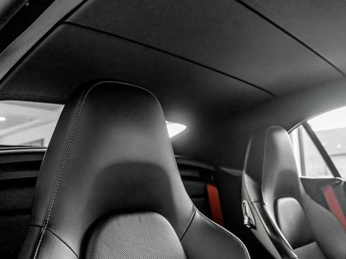 Used 2019 Porsche 911 Turbo S image 24