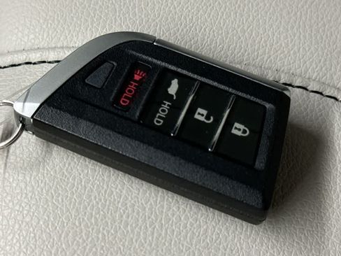 Used 2025 Acura RDX SH-AWD image 28