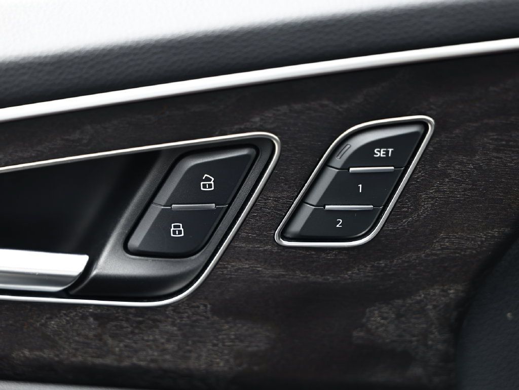 Certified 2023 Audi Q8 Premium Plus w/ Premium Plus Package AWD/4WD image 15