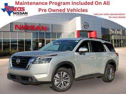 Used 2024 Nissan Pathfinder SV