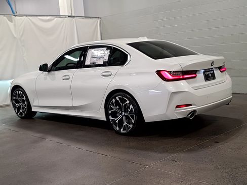 Used 2026 BMW 330i Sedan w/ Premium Package RWD image 6
