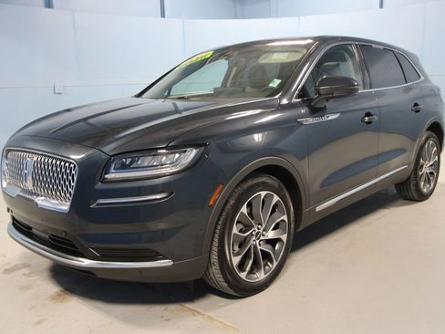 Used 2022 Lincoln Nautilus Reserve w/ Equipment Group 201A AWD/4WD image 28
