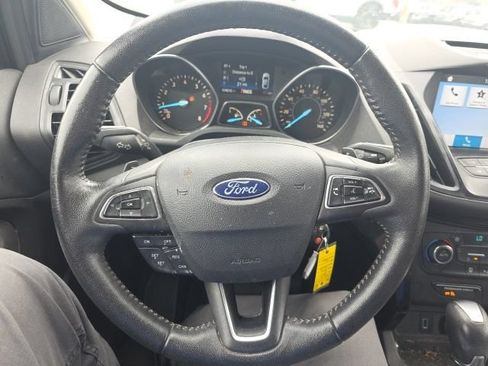 Used 2017 Ford Escape SE w/ Equipment Group 201A FWD image 15