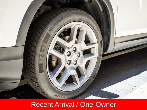 Used 2023 Honda Passport EX-L image 11