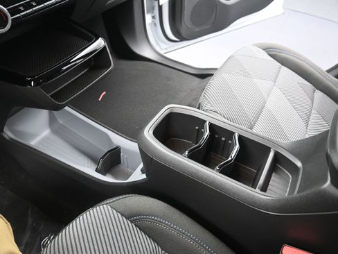 New 2027 Chevrolet Bolt LT FWD image 36