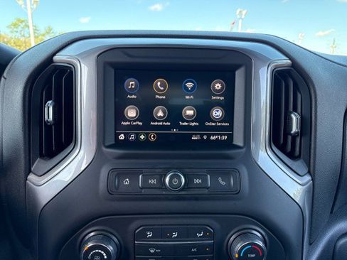 Used 2022 Chevrolet Silverado 2500 Custom w/ Custom Value Package image 22