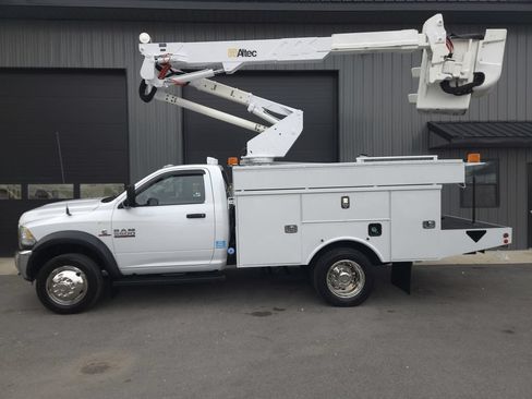 Used 2015 RAM 5500 Tradesman w/ Ambulance Prep Group RWD image 1