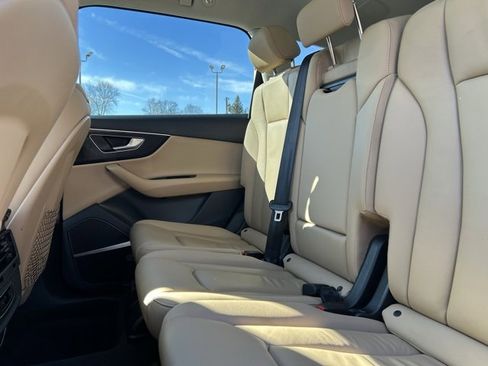 Used 2021 Audi Q7 2.0T Premium Plus w/ Premium Plus Package image 17
