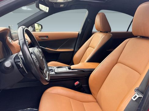 Used 2021 Lexus IS 300 w/ Comfort Package image 5