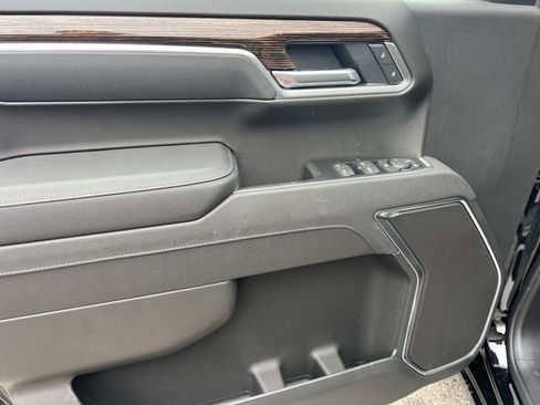 New 2026 GMC Sierra 1500 Elevation image 13