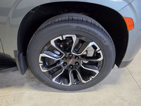 Used 2024 GMC Yukon Denali w/ Max Trailering Package image 8