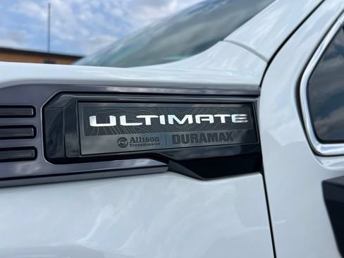 Used 2024 GMC Sierra 3500 Denali Ultimate AWD/4WD image 37