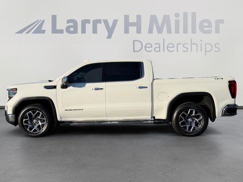 Used 2026 GMC Sierra 1500 SLT w/ SLT Premium Package image 2