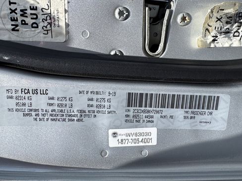 Used 2019 Dodge Charger SXT RWD image 16