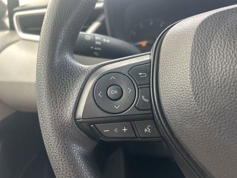 Used 2023 Toyota Corolla LE image 14