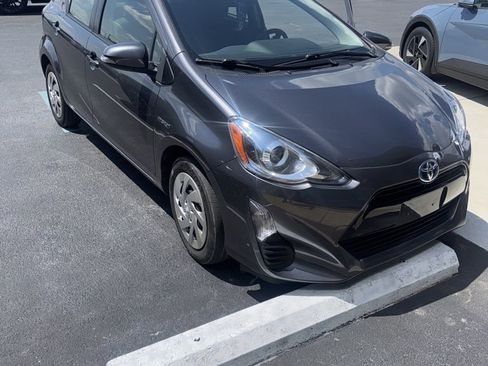 Used 2016 Toyota Prius C Three FWD image 2