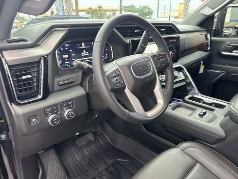 Certified 2024 GMC Sierra 2500 Denali w/ Denali Reserve Package AWD/4WD image 18