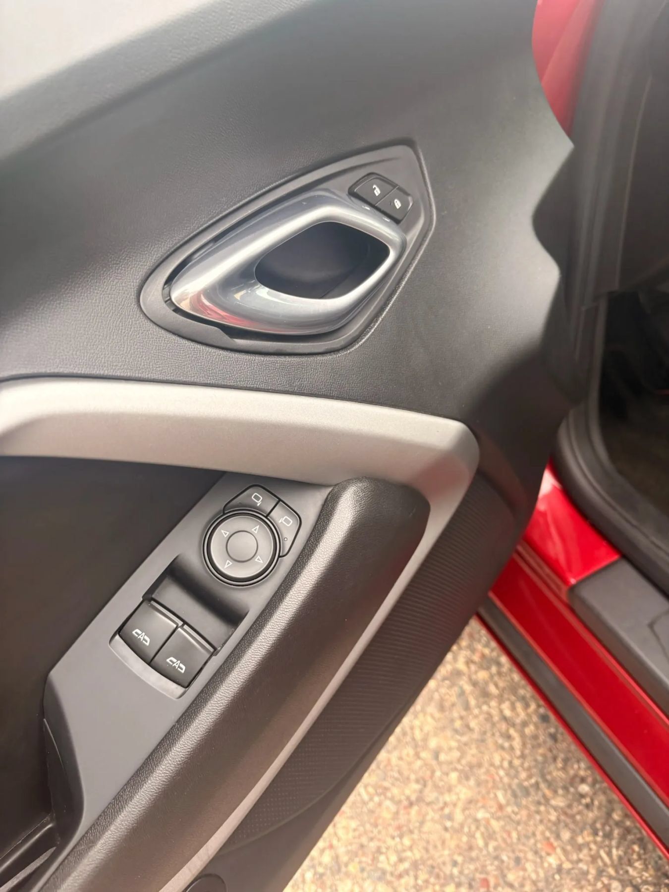 Used 2018 Chevrolet Camaro SS RWD image 14