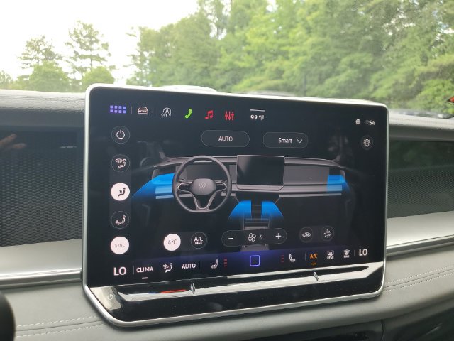 New 2026 Volkswagen Tiguan SE R-Line FWD image 19