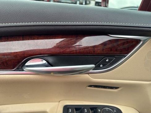 Used 2018 Cadillac XT5 Premium Luxury image 13