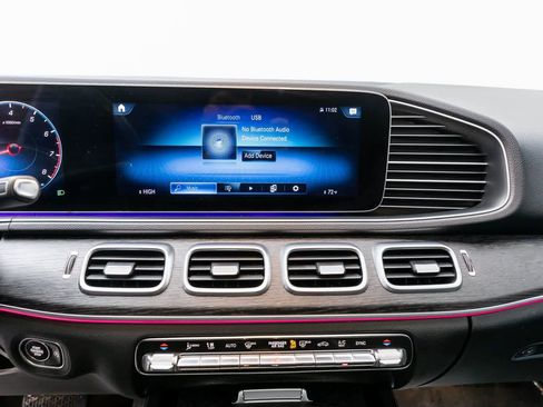 Used 2022 Mercedes-Benz GLE 350 4MATIC w/ Premium Package image 10