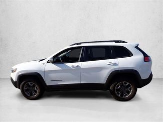 Used 2019 Jeep Cherokee Trailhawk w/ Cold Weather Group AWD/4WD video 2