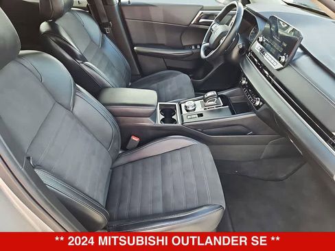 Used 2024 Mitsubishi Outlander SE FWD image 22