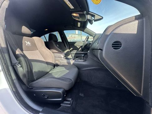 Used 2018 Dodge Charger R/T Scat Pack RWD image 27