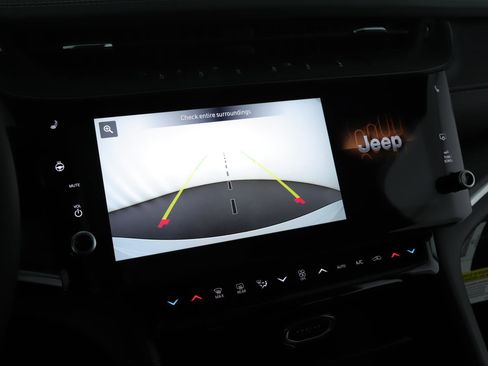 New 2026 Jeep Grand Cherokee Limited w/ Limited Altitude Package image 12