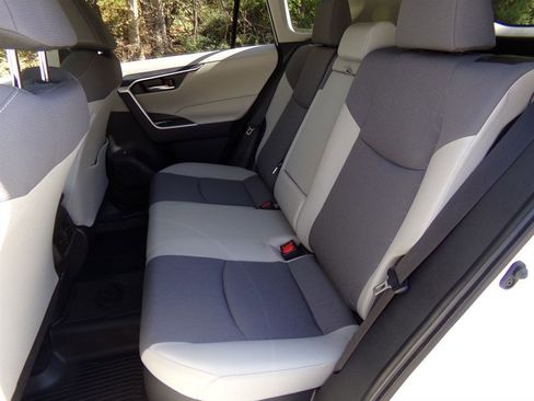 Used 2023 Toyota RAV4 XLE w/ Convenience Package image 14