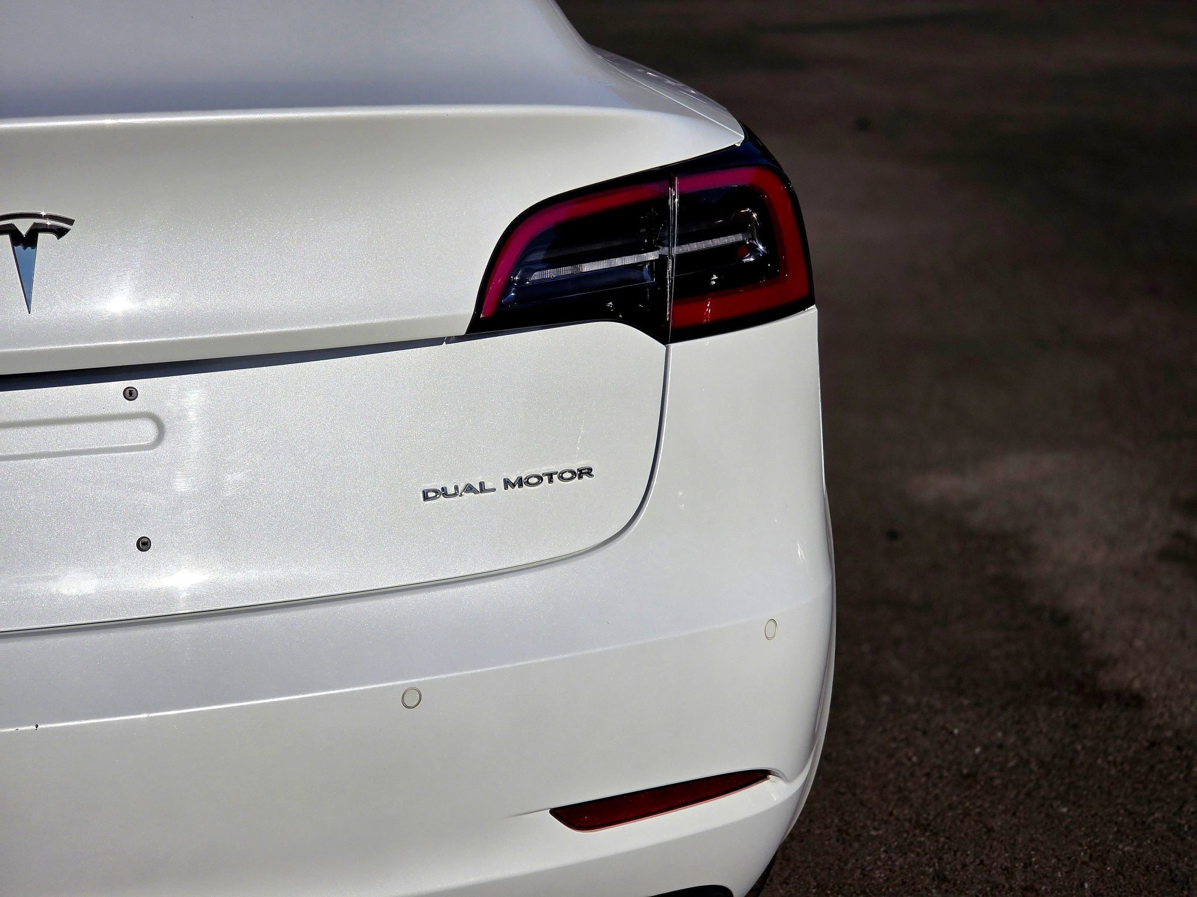 Used 2018 Tesla Model 3 Long Range AWD/4WD image 11