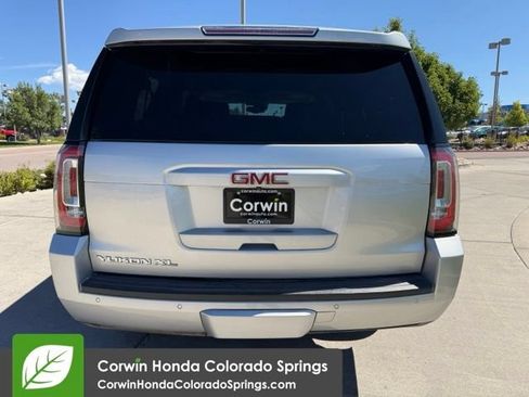 Used 2019 GMC Yukon XL SLT w/ Open Road Package AWD/4WD image 8