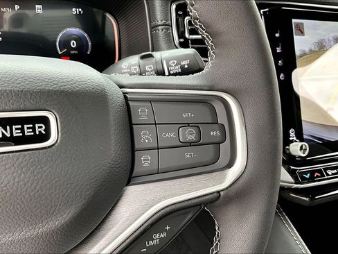 New 2026 Jeep Grand Wagoneer 4WD image 24