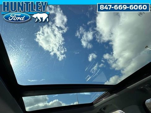 Used 2023 Ford Explorer XLT w/ Equipment Group 202A image 18