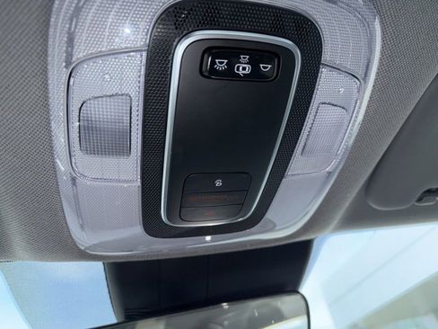 Used 2022 Hyundai Elantra SEL w/ Convenience Package image 46