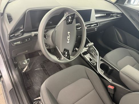 Used 2026 Kia Niro LX FWD image 15