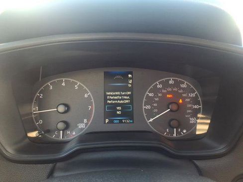 Certified 2024 Toyota Corolla Cross LE AWD/4WD image 7