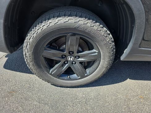 Certified 2023 Honda Ridgeline Black Edition image 9