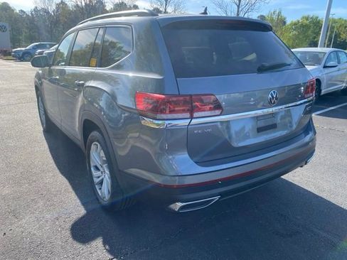 Used 2021 Volkswagen Atlas SE image 3