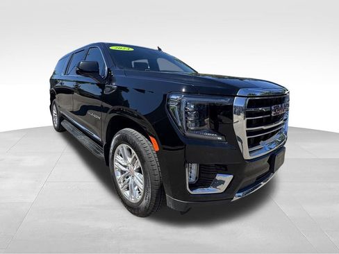 Used 2024 GMC Yukon XL SLT w/ SLT Luxury Package AWD/4WD image 6