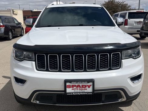 Used 2017 Jeep Grand Cherokee Limited image 4
