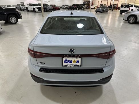 New 2026 Volkswagen Jetta SE FWD image 8