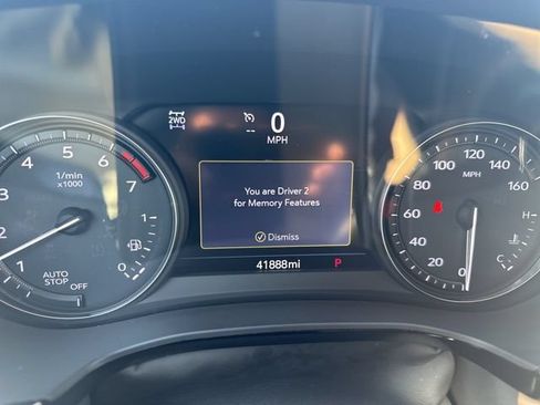 Used 2021 Cadillac XT5 Premium Luxury w/ Platinum Package AWD/4WD image 32