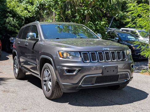 Used 2021 Jeep Grand Cherokee Limited w/ Luxury Group II AWD/4WD image 4