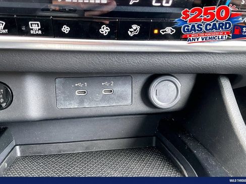 Used 2024 Nissan Rogue SV AWD/4WD image 33