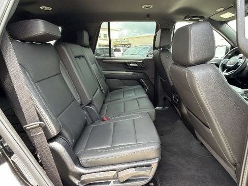 Used 2025 Chevrolet Tahoe LT AWD/4WD image 31