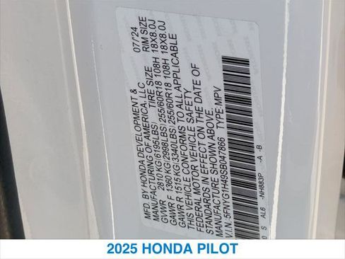 Certified 2025 Honda Pilot EX-L image 26