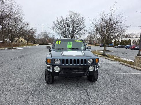 Used 2007 HUMMER H3 Adventure image 9